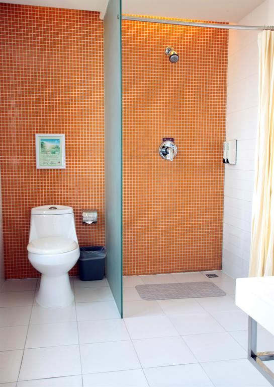 Qingdao Renjia Bussiness Hotel Buitenkant foto